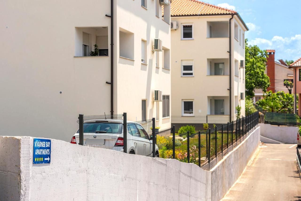 Kvarner Bay - Apartments 2 & 4 リエカ エクステリア 写真