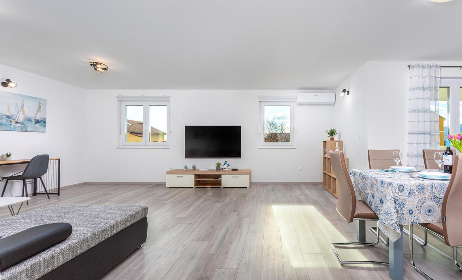 Kvarner Bay - Apartments 2 & 4 リエカ エクステリア 写真